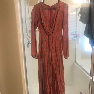 Beautiful Reformation Maxi dress with deep(ish) V